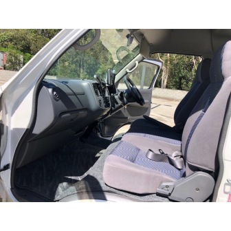 Nissan Caravan high roof van 