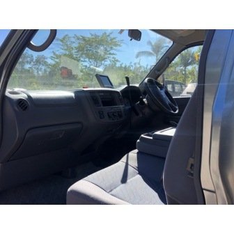 Nissan Caravan high roof van