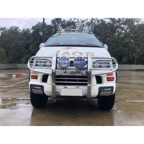 2001 V6 Petrol Delica 