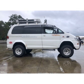 2001 V6 Petrol Delica 