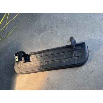 Side step Front left