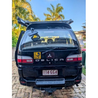 NMitsubishi Delica 2005 black