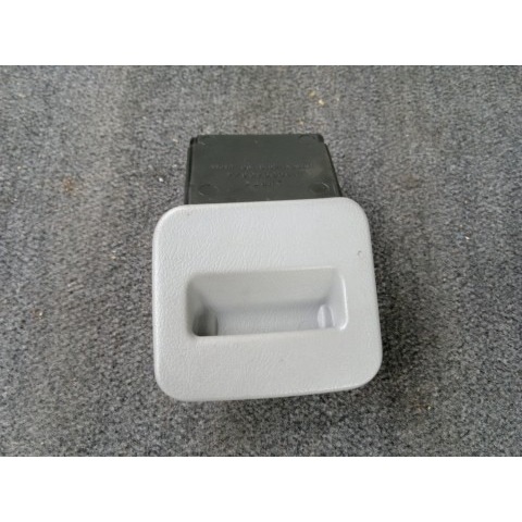 Front Ash Tray